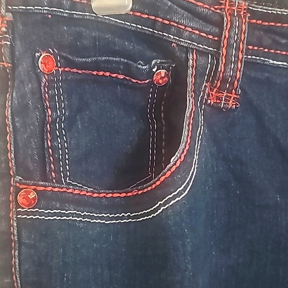 Gold Flara Blue Jeans, Sz 10 (W34"/L39"), Red/Gold Rhinestones Pocket Designs - Picture 8 of 12